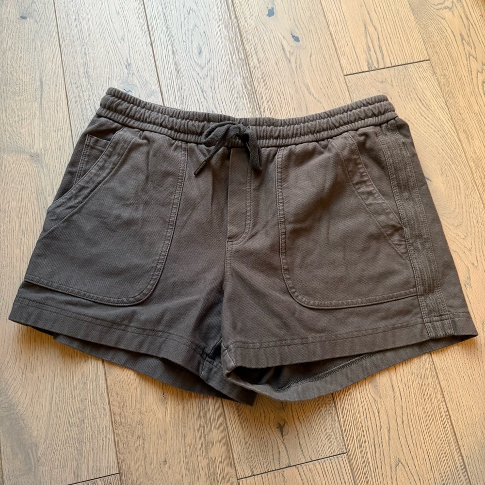 Athleta Women's Green Farallon Shorts